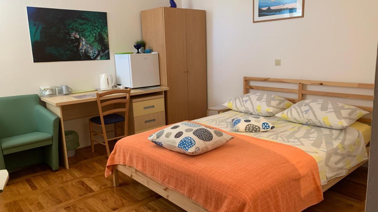 Studio Apartment And Rooms Adria Vodice Exterior foto